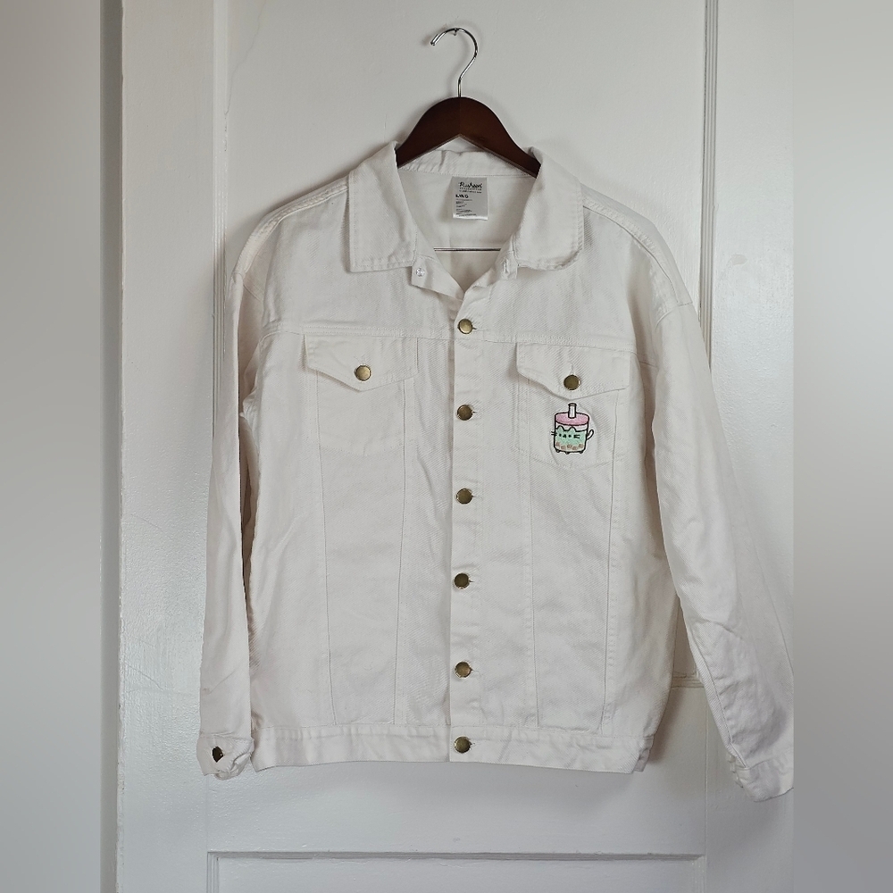 NWOT Pusheen Box White Denim Jacket with Kawaii Boba Tea Embroidery Size L